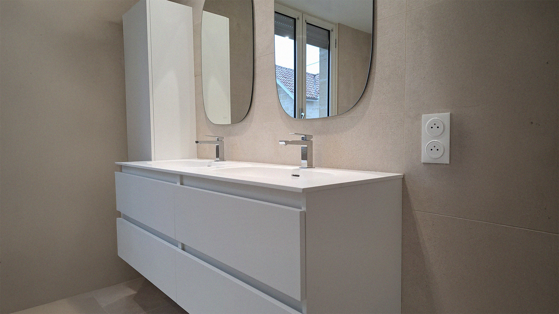 Salle de bain élégant