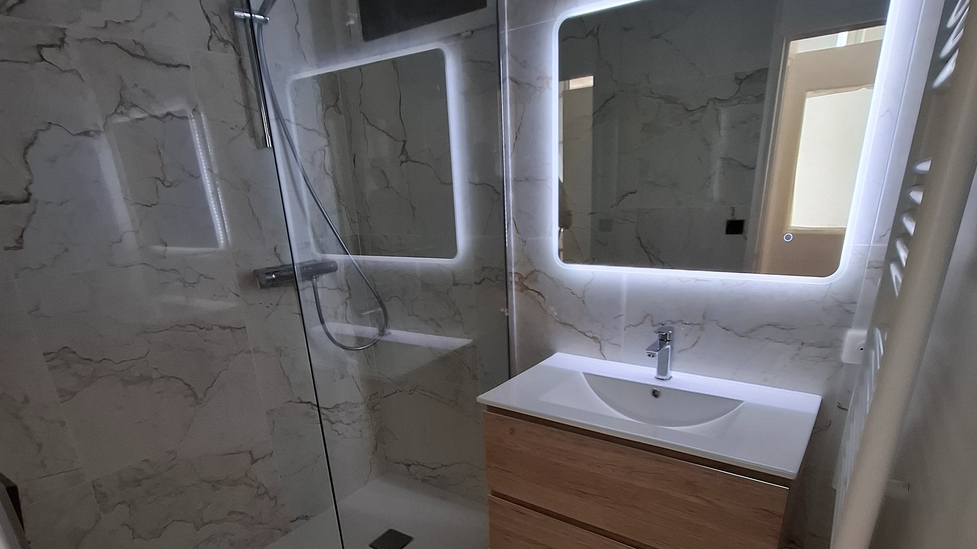 Salle de bain moderne